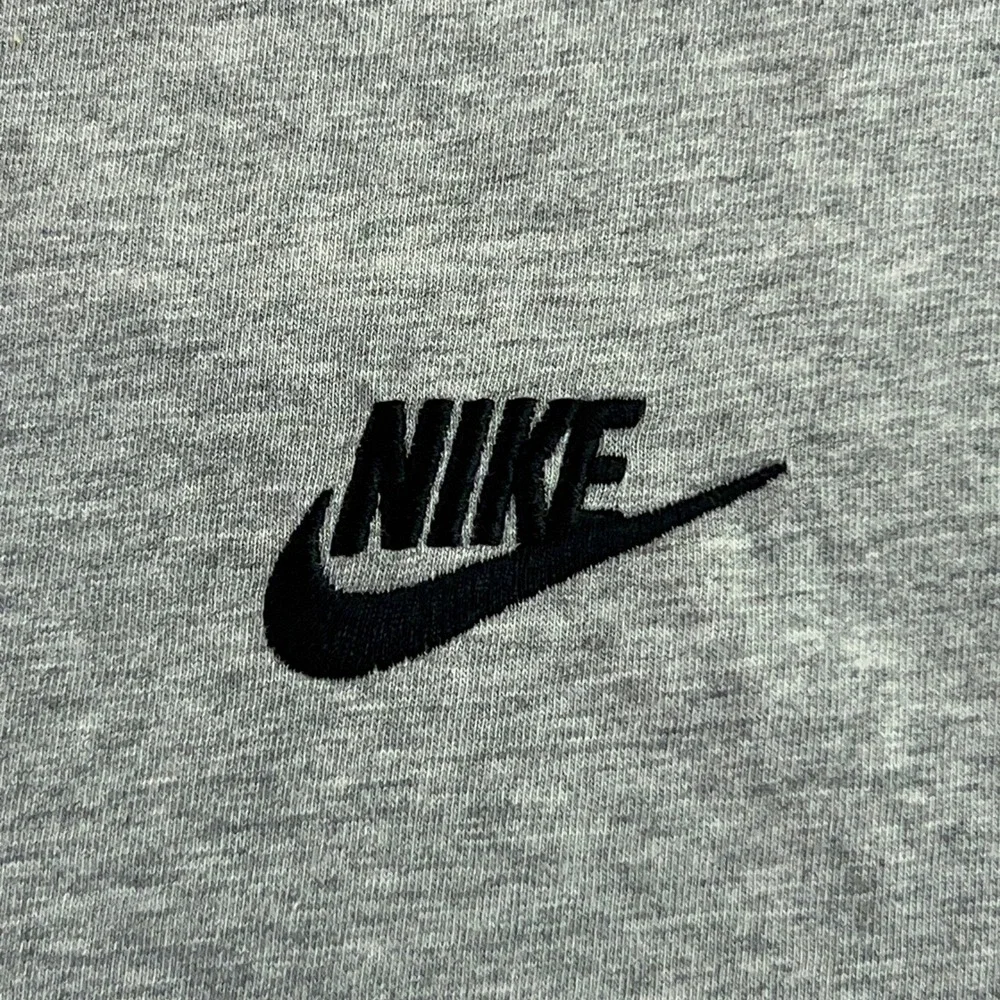 Nike Mens Medium Gray Futura Logo Short Sleeve T-Shirt NWT